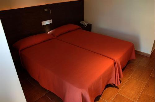 Hostal Los Coronales Madrid Exterior foto