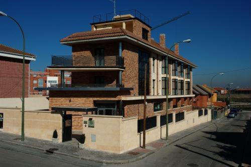 Hostal Los Coronales Madrid Exterior foto