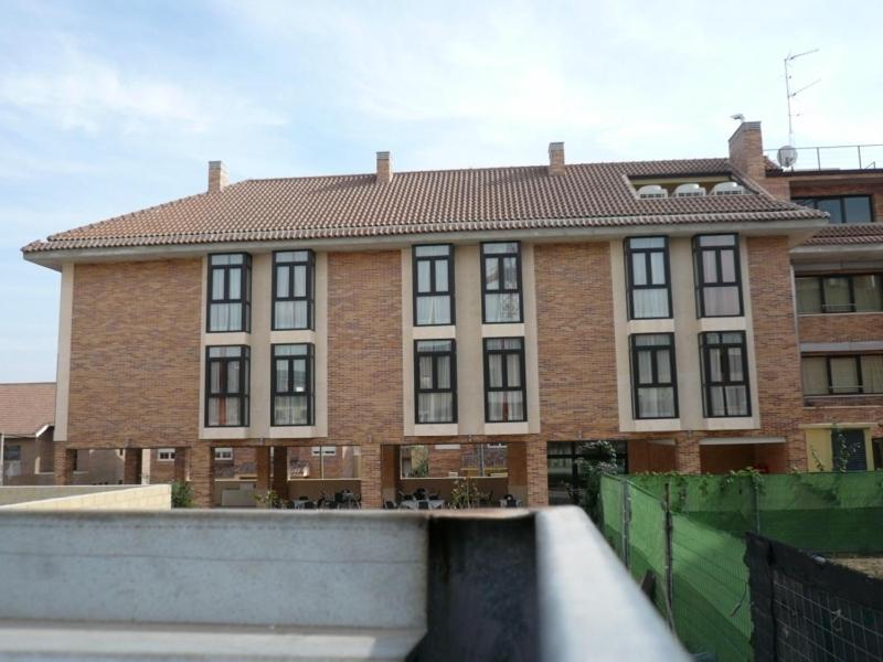 Hostal Los Coronales Madrid Exterior foto